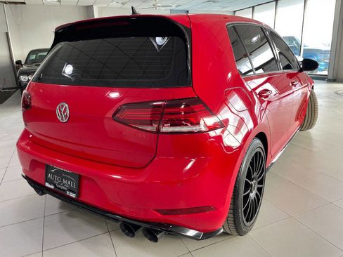 Used 2019 Volkswagen Golf R 4-Door image 9