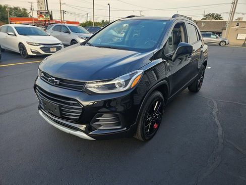Used 2021 Chevrolet Trax LT w/ Redline Edition image 7