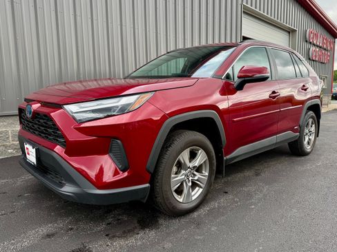 Certified 2024 Toyota RAV4 XLE w/ Convenience Package AWD/4WD image 12