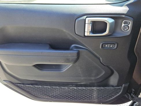 Used 2022 Jeep Wrangler Unlimited Sport S image 16