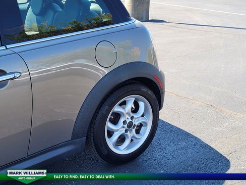 Used 2011 MINI Cooper Hardtop FWD image 10