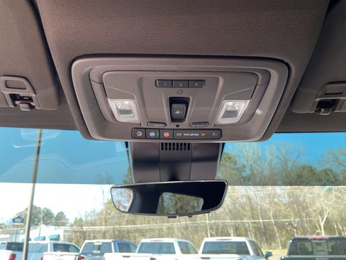 Used 2024 GMC Sierra 1500 Denali w/ Technology Package image 20