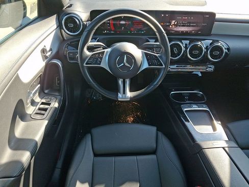 Used 2025 Mercedes-Benz CLA 250 4MATIC image 11