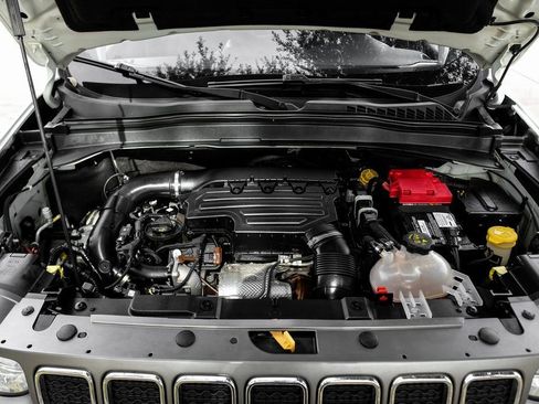 Used 2021 Jeep Renegade Limited image 7