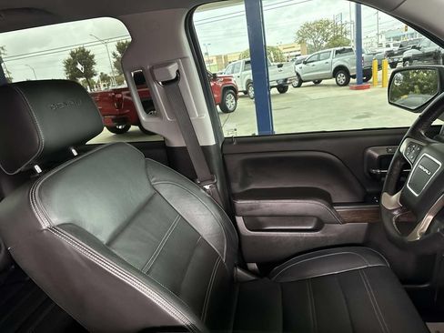 Used 2018 GMC Sierra 1500 Denali w/ Denali Ultimate Package AWD/4WD image 13