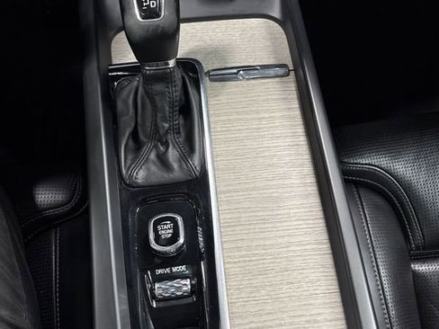 Used 2021 Volvo XC60 T5 Inscription w/ Climate Package image 39