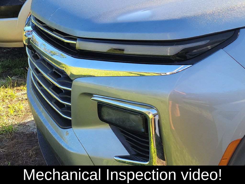 Used 2024 Chevrolet Traverse LT FWD image 3