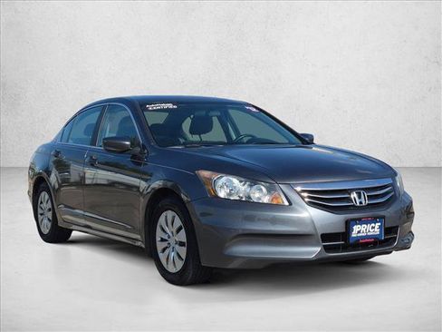 Used 2012 Honda Accord LX image 3