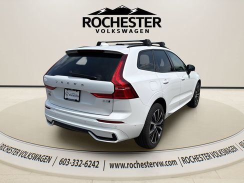 Used 2024 Volvo XC60 B5 Plus w/ Climate Package AWD/4WD image 7