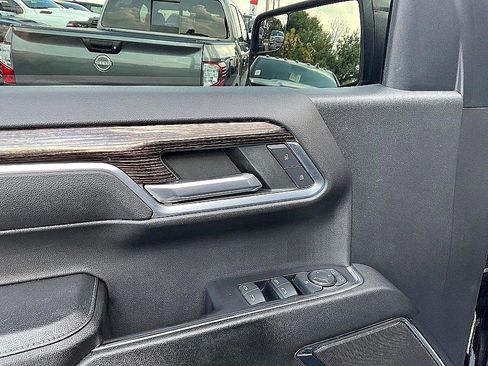 Used 2023 GMC Sierra 1500 Elevation image 13