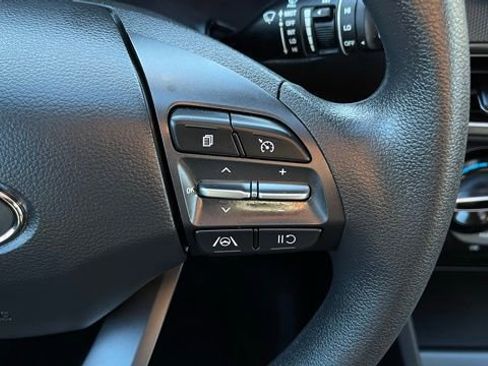 Used 2023 Hyundai Kona SEL image 19