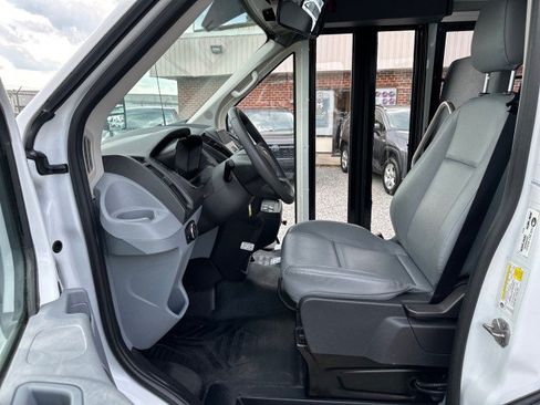 Used 2016 Ford Transit 250 138 RWD image 17