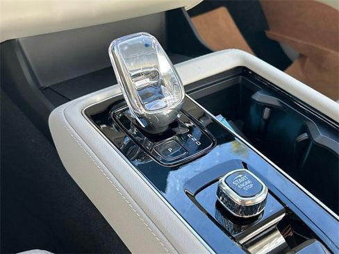 New 2026 Volvo XC90 B6 Ultra w/ Protection Package image 16