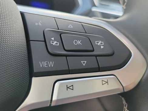 Used 2023 Volkswagen Tiguan SE FWD image 21