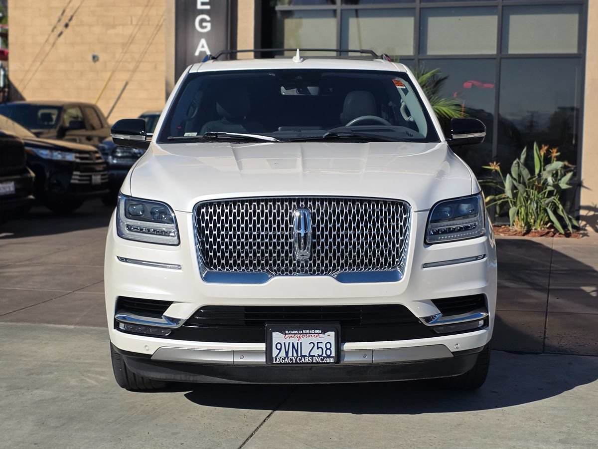Used 2018 Lincoln Navigator L Select w/ Technology Package RWD image 4