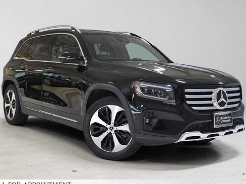 Used 2025 Mercedes-Benz GLB 250 4MATIC image 1
