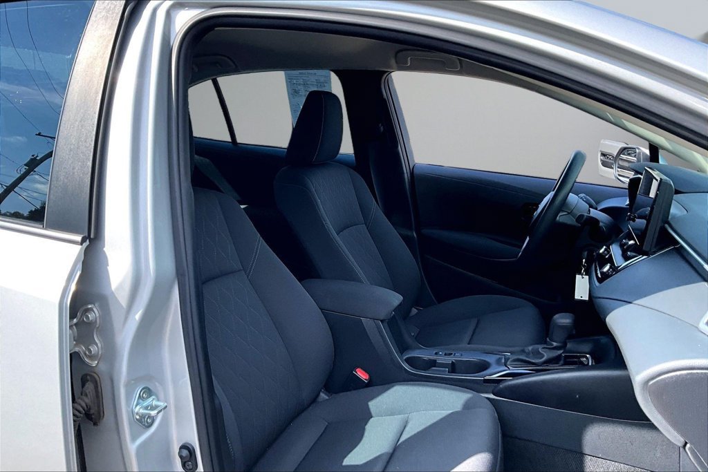 Used 2023 Toyota Corolla LE FWD image 30