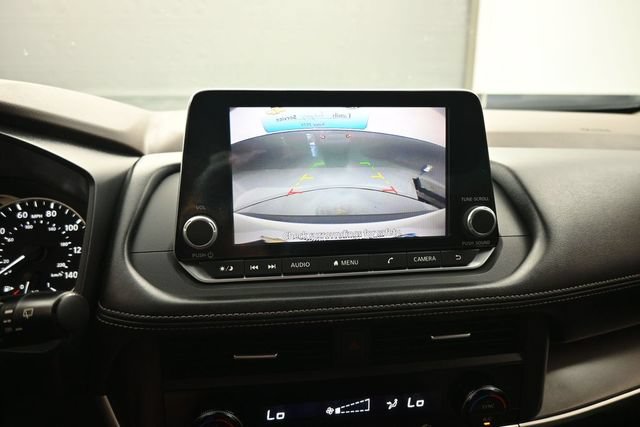 Used 2023 Nissan Rogue SV FWD image 18