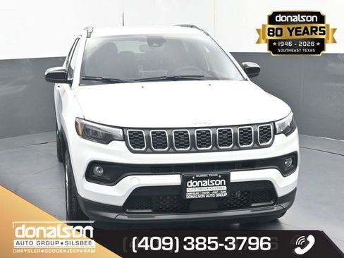 New 2026 Jeep Compass Latitude image 3