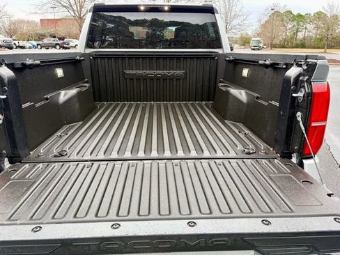 Used 2025 Toyota Tacoma SR5 image 17