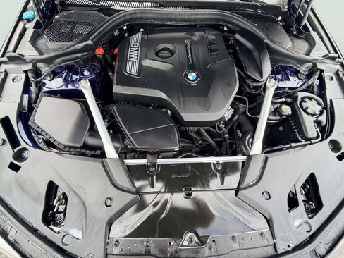 Used 2019 BMW 530i xDrive AWD/4WD image 10