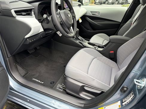 New 2026 Toyota Corolla SE image 9
