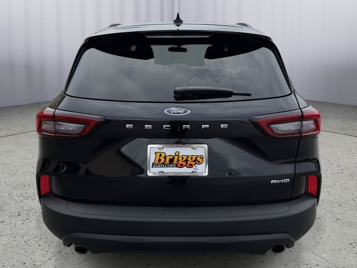 Used 2025 Ford Escape ST-Line AWD/4WD image 4