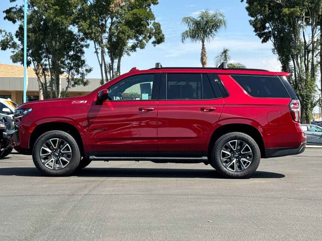 Used 2021 Chevrolet Tahoe Z71 AWD/4WD image 2