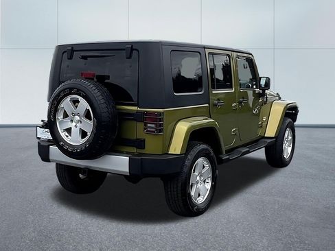Used 2008 Jeep Wrangler Unlimited Sahara AWD/4WD image 6