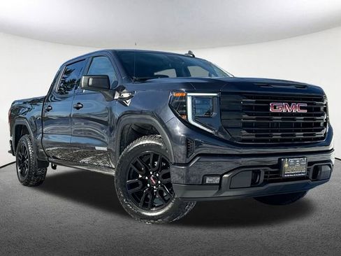 Used 2025 GMC Sierra 1500 Elevation image 2