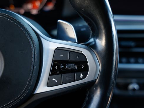 Used 2020 BMW X6 M50i image 32