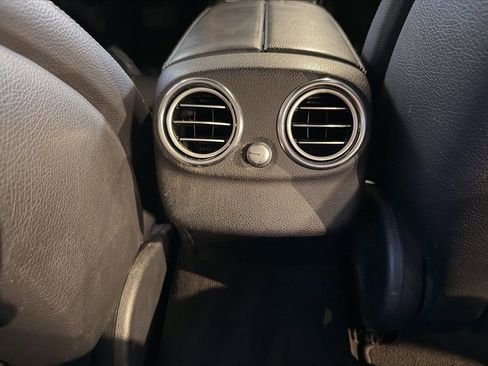 Used 2016 Mercedes-Benz C 300 4MATIC Sedan image 30