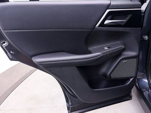 New 2026 Mitsubishi Outlander LE FWD image 24