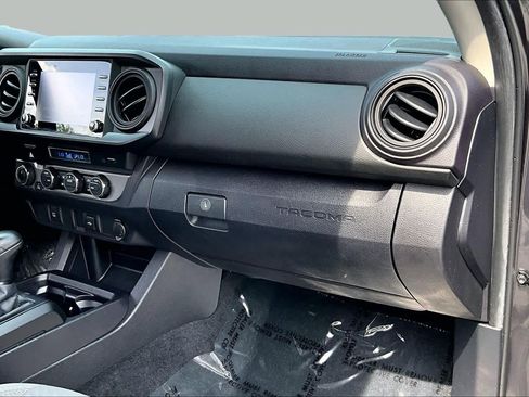 Used 2022 Toyota Tacoma SR AWD/4WD image 18