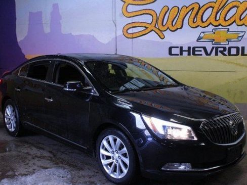 Used 2016 Buick LaCrosse Leather image 2