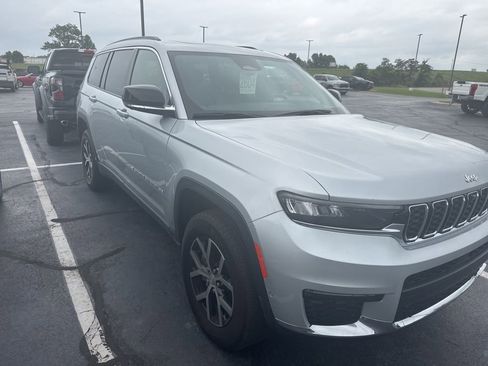 Used 2024 Jeep Grand Cherokee L Limited w/ Luxury Tech Group II AWD/4WD image 5