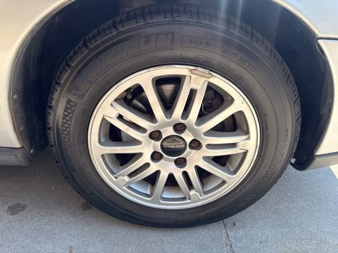 Used 2004 Volvo S60 2.4 FWD image 24