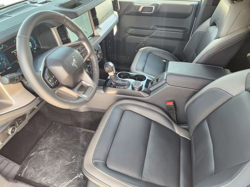 New 2025 Ford Bronco Outer Banks image 12