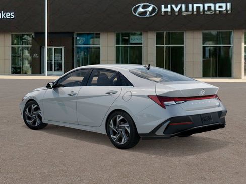 New 2026 Hyundai Elantra Limited FWD image 5