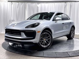 Used 2026 Porsche Macan AWD/4WD video 1