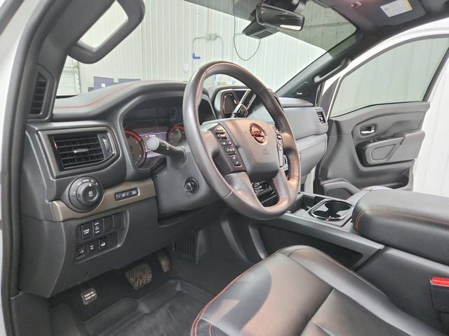 Used 2024 Nissan Titan PRO-4X w/ Pro-4x Convenience Package AWD/4WD image 18
