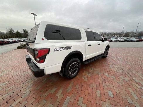 Used 2023 Nissan Titan PRO-4X w/ Pro-4x Convenience Package image 34