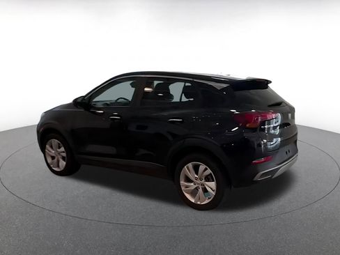 Used 2025 Buick Encore GX Preferred FWD image 9