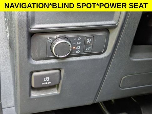 Used 2022 Ford Expedition XLT AWD/4WD image 13