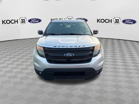 Used 2015 Ford Explorer Sport w/ Equipment Group 401A AWD/4WD image 2