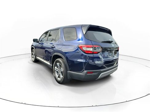 Used 2024 Honda Pilot EX-L image 4