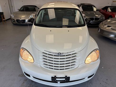 Used 2008 Chrysler PT Cruiser FWD image 7