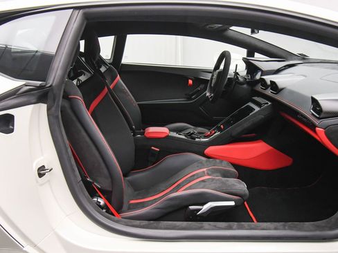 Used 2023 Lamborghini Huracan Tecnica image 48