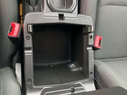 Used 2019 Jeep Wrangler Unlimited Sport S image 22