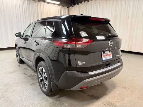 Used 2021 Nissan Rogue SV image 8